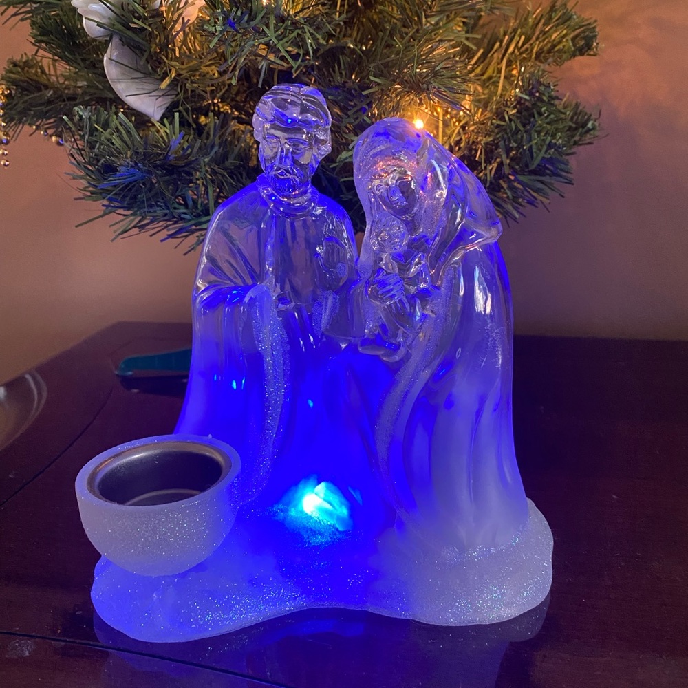 Heritage Mint Northern Lights Collection Holiday Acrylic Ice Sculptures Nativity